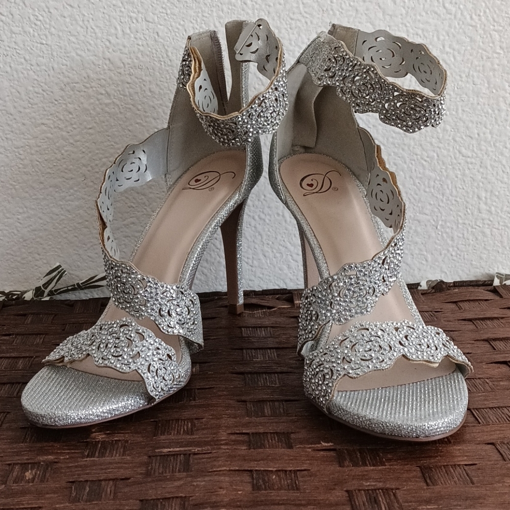 Silver rhinestones heels